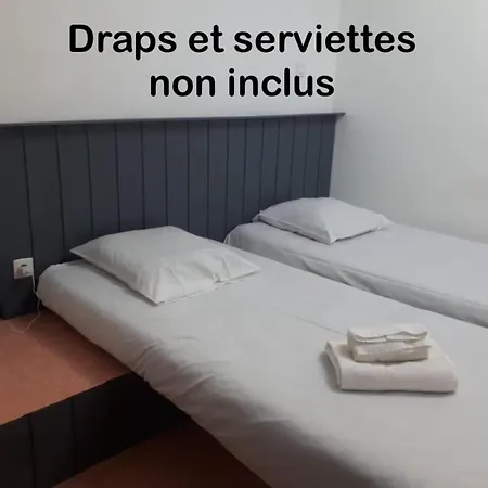 Appartement Confort Arès - à 900m du Bassin Apartamento Ares